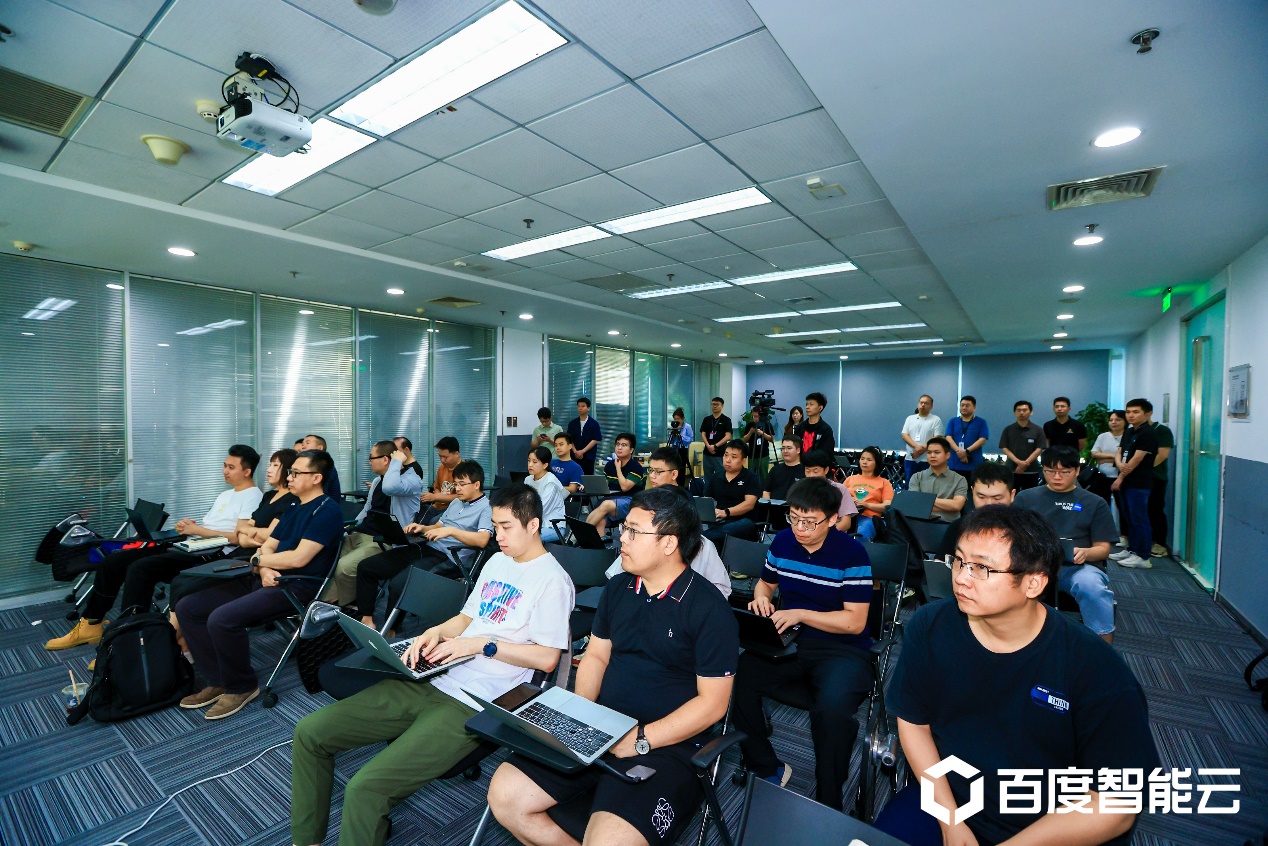 亚星游戏动力受邀加入首期百度智能云文心千帆大模子平台实训营